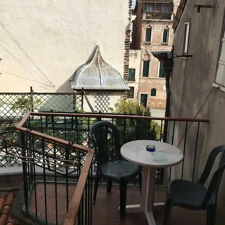 A Casa Di Betty