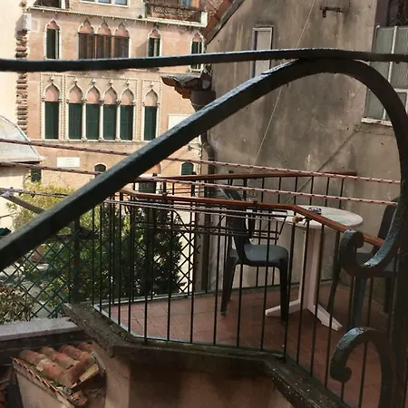 A Casa Di Betty Daire Venedik